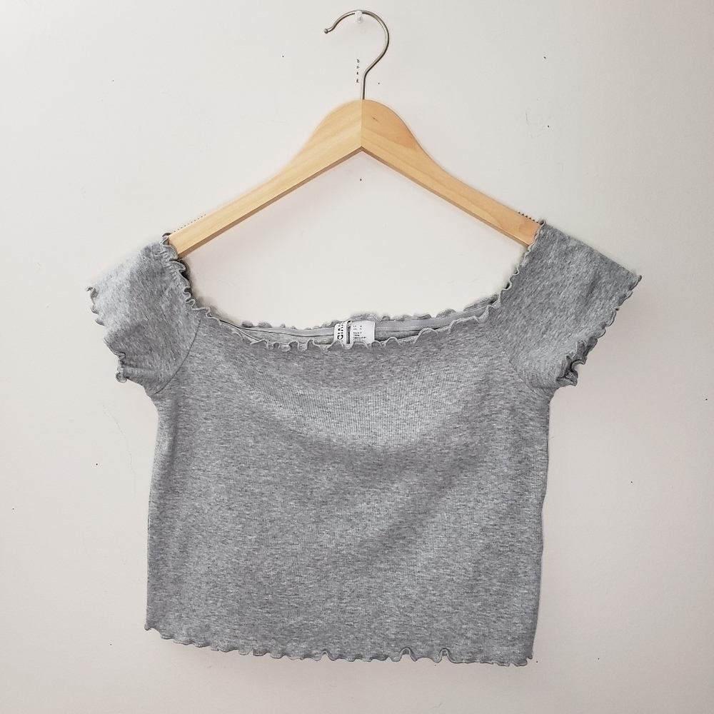 H&M Off Shoulder Cropped Grey Top Size M